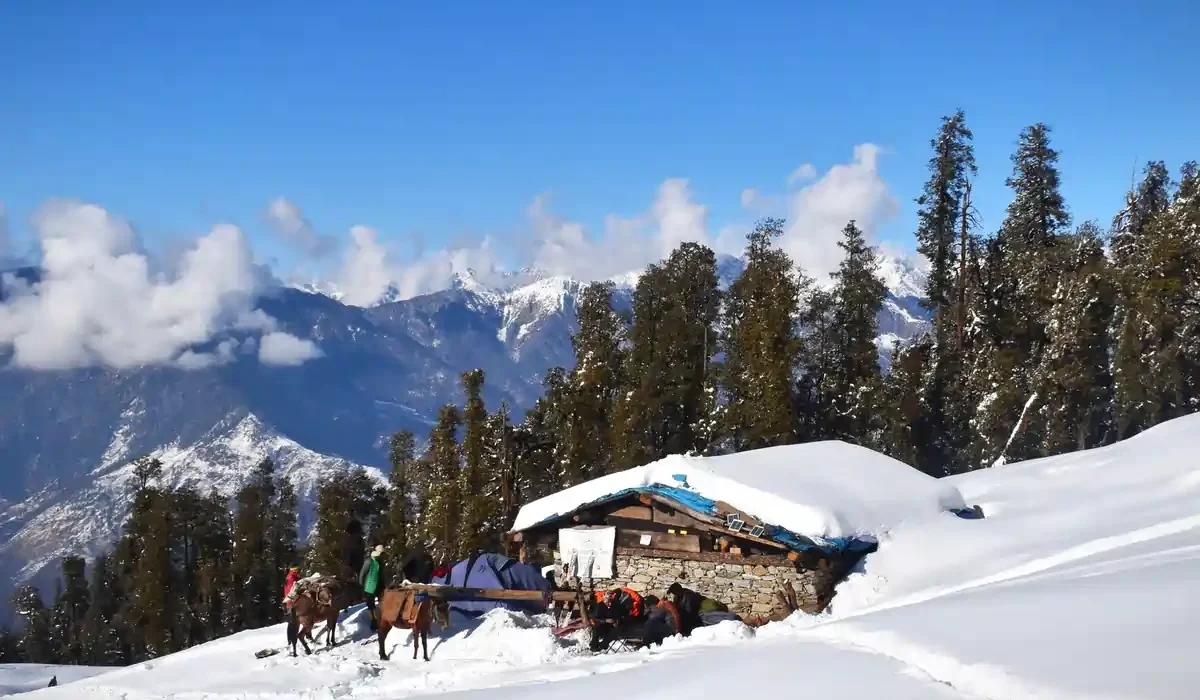 Kedarkhantha trek best season