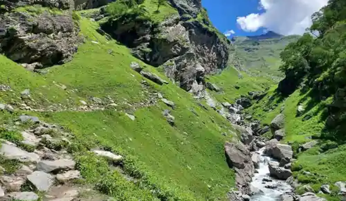 hampta pass trek