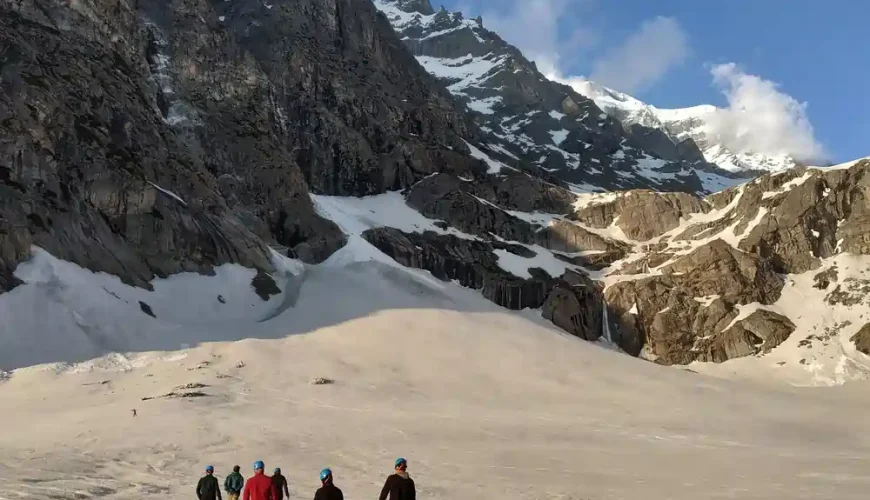 Deo Tibba height, High Altitude Trekking,Deo Tibba Base Camp Trek