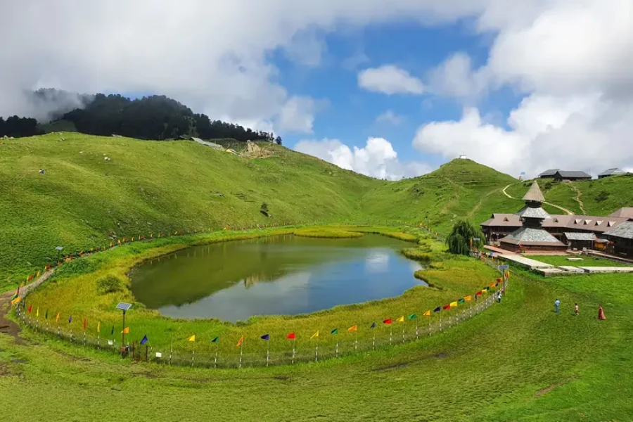 Prashar Lake Trek