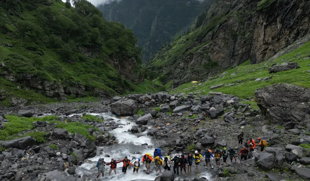 River Crossing with Unity, Hampta pass trek, Mountaineering