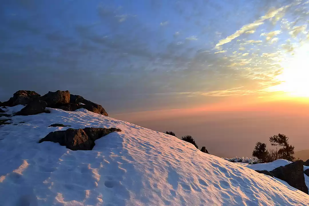 Premium Triund Trek in December: Luxury Winter Camping