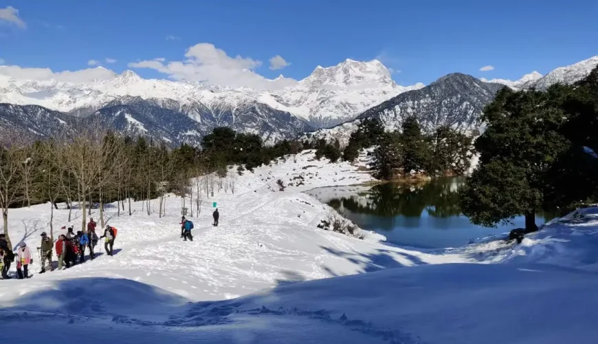 winter deoriatal trek, winter treks, December Treks for Couples