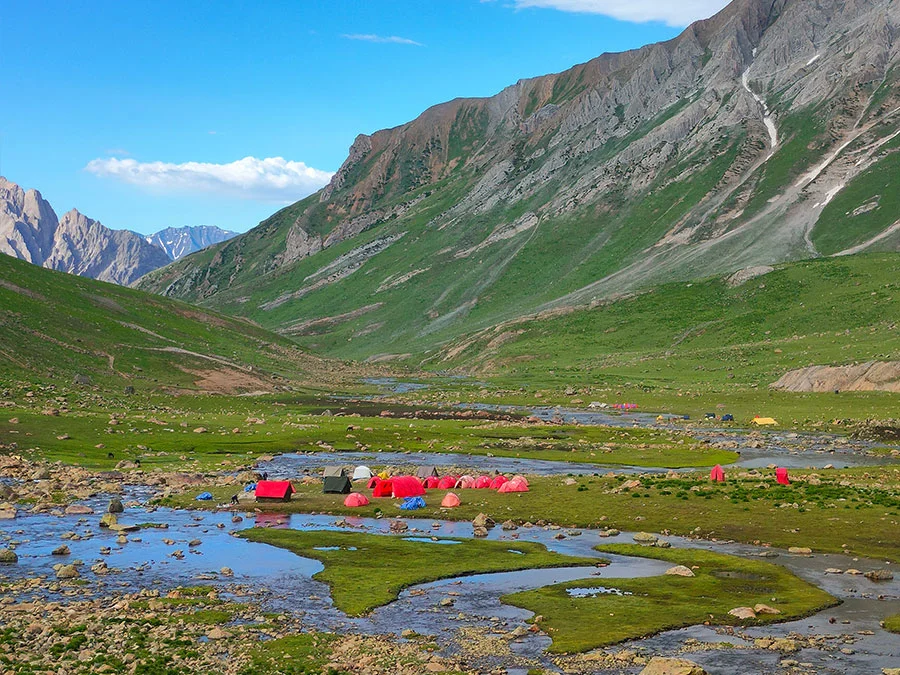 Why the Kashmir Great Lakes Trek Is the Most Beautiful in India