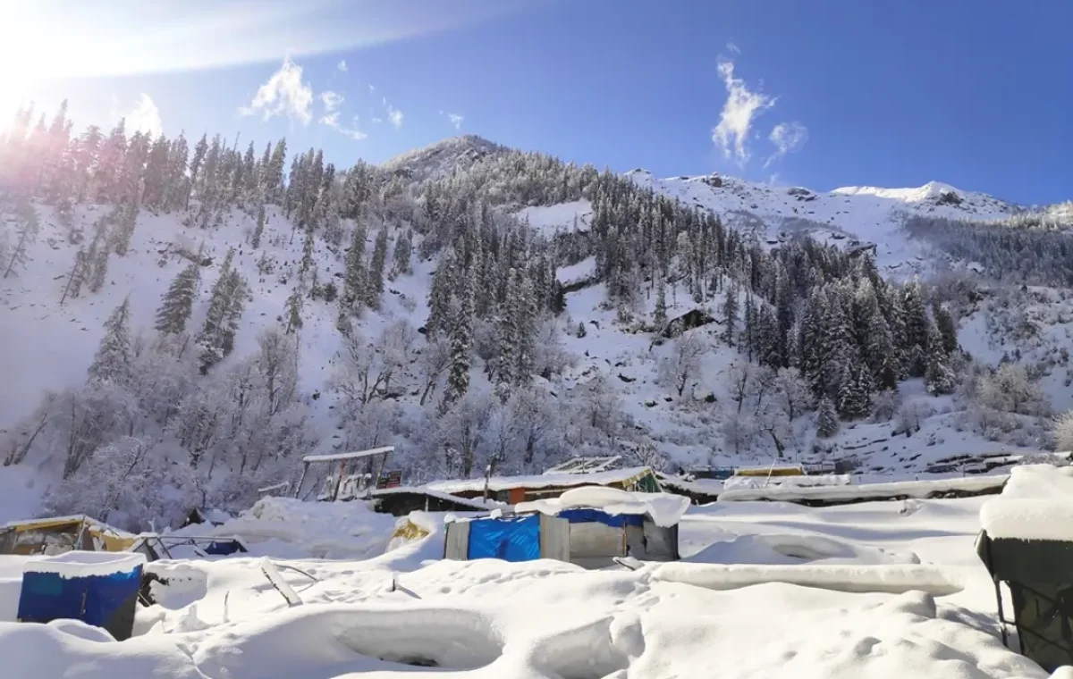 kheerganga trek winter