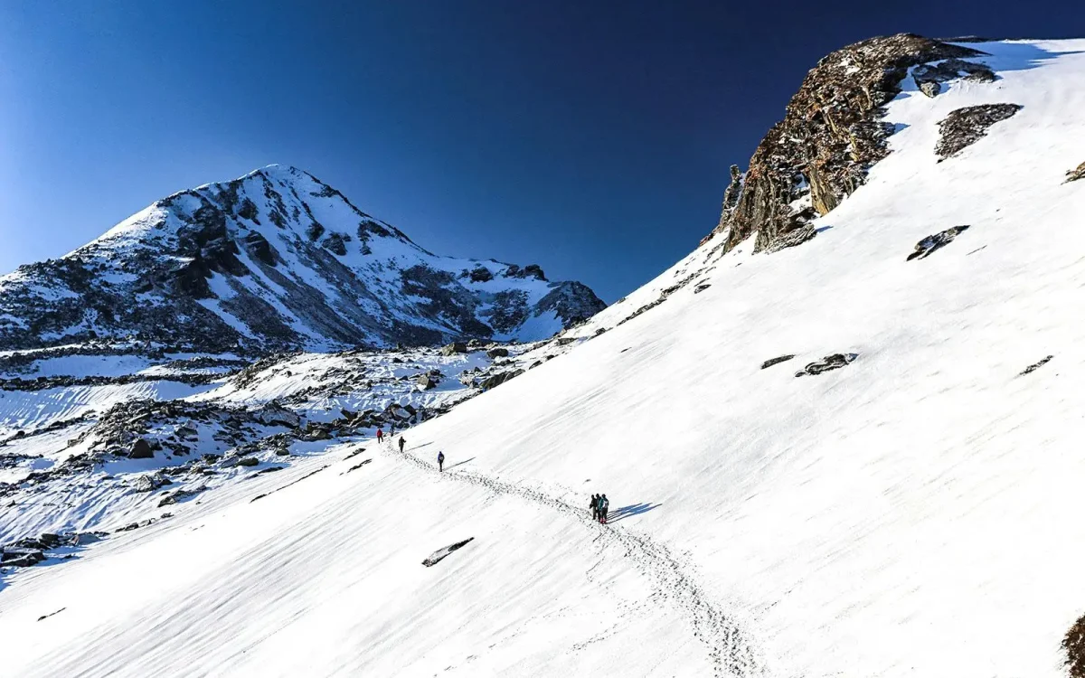 pangarchulla peak trek